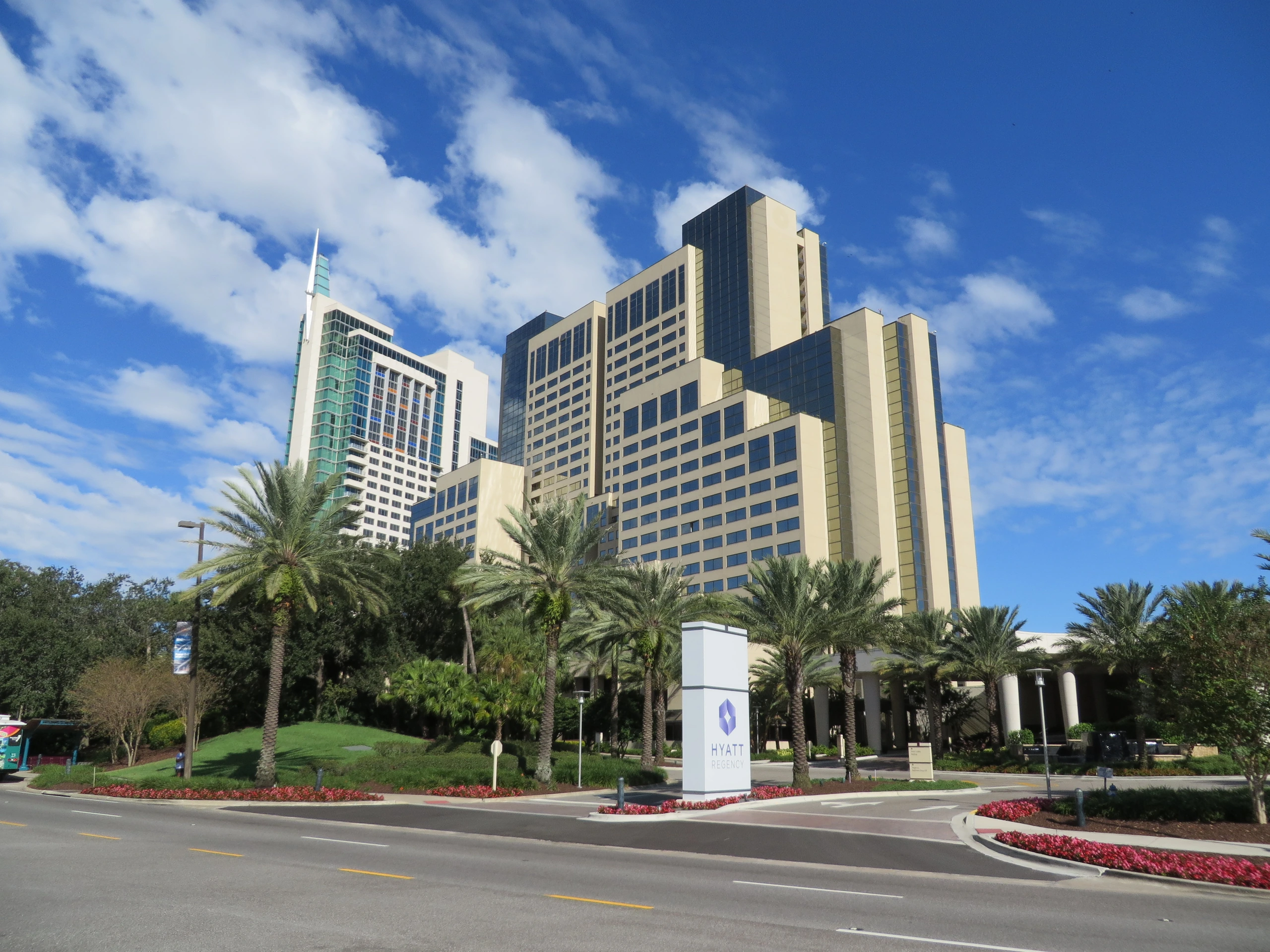 Hyatt Regency Orlando towers and entrance on International Drive.
